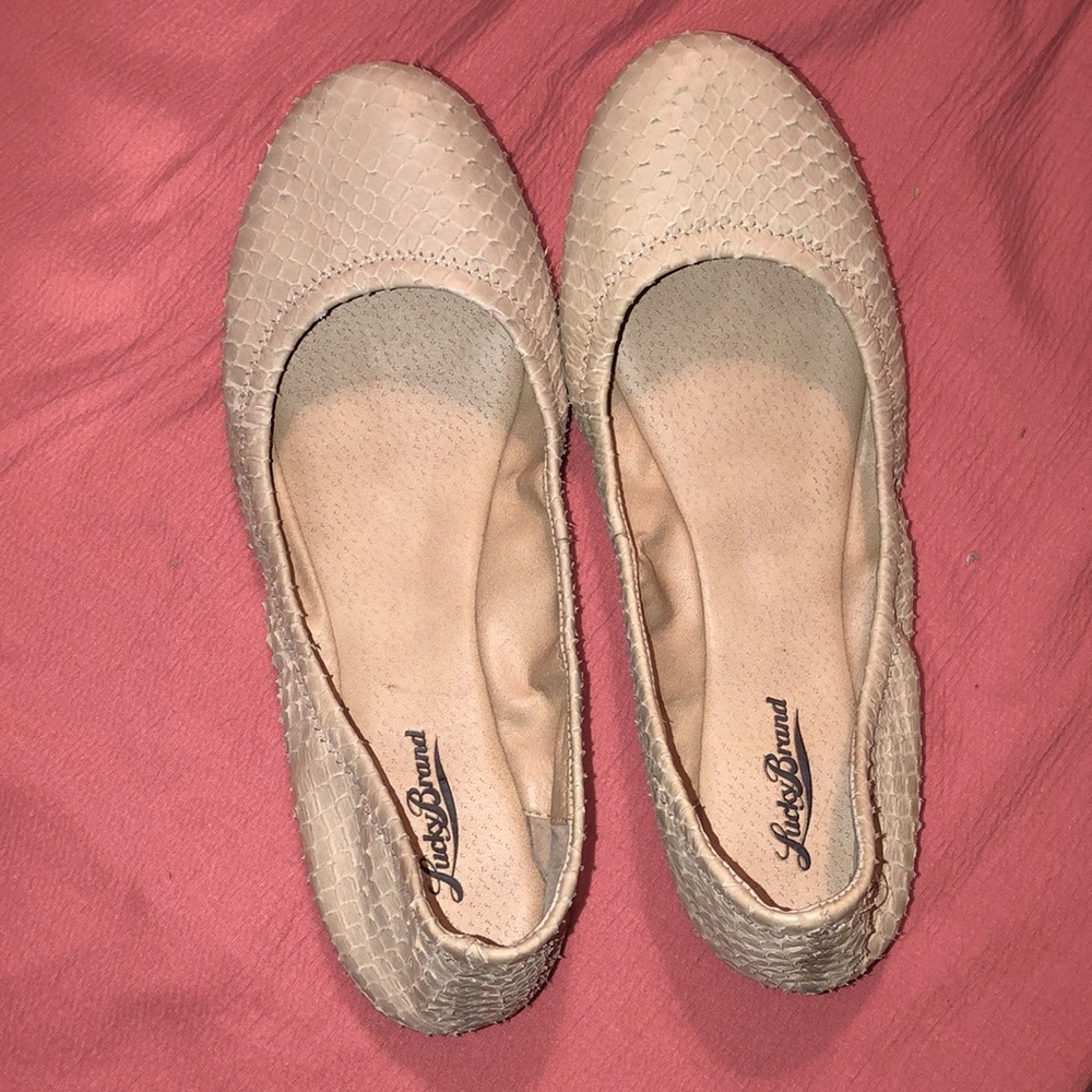 Lucky Brand Flats Size 9 Nude